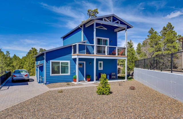 Modern Flagstaff Vacation Rental w/ 2 Living Areas