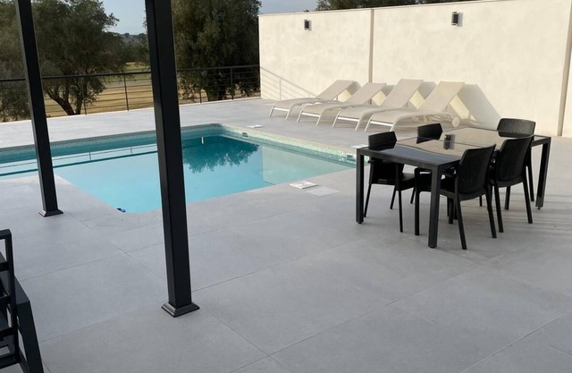 Moderne 3-Bett-Villa in Südlage am La Finca Golf Resort mit privatem Pool