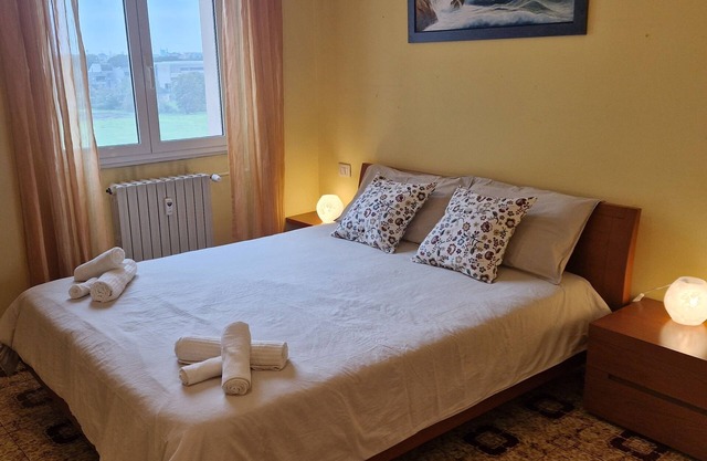 Modern furnished two-room apartment near old town and FS station