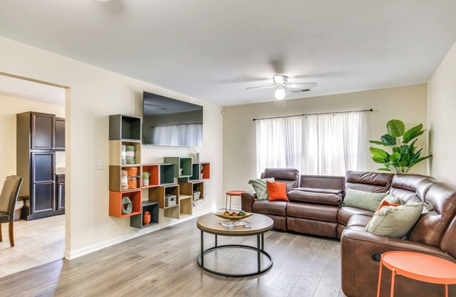 Modern Gem: 18 Mi to Downtown Columbia!
