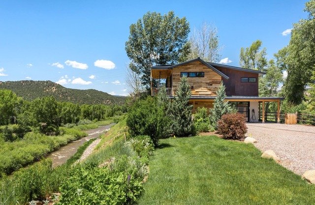 Unglaubliche Guest House, 5 Hektar am Roaring Fork River, Skifahren, Angeln.