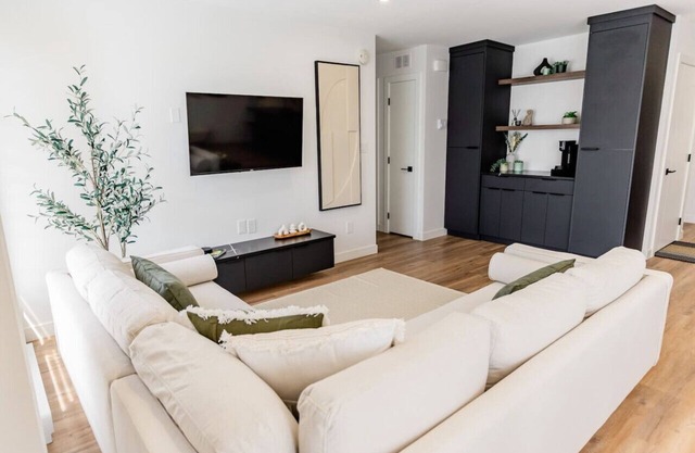 Modern Haven | Steps to Downtown
