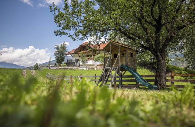 Moderne Ferienwohnung "Oberplunerhof - Kronplatz" mit WLAN und Balkon