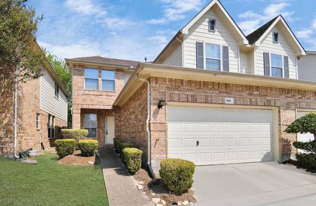 Modern Home - Centrally Located - Houston, TX