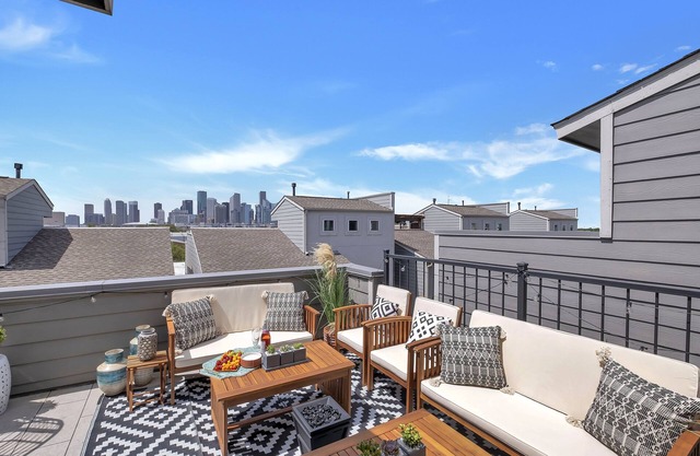 ✨Modern Home | Downtown Houston | Rooftop Patio ✨