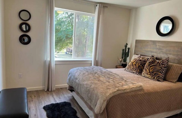 Modern home in downtown Sumner, WA