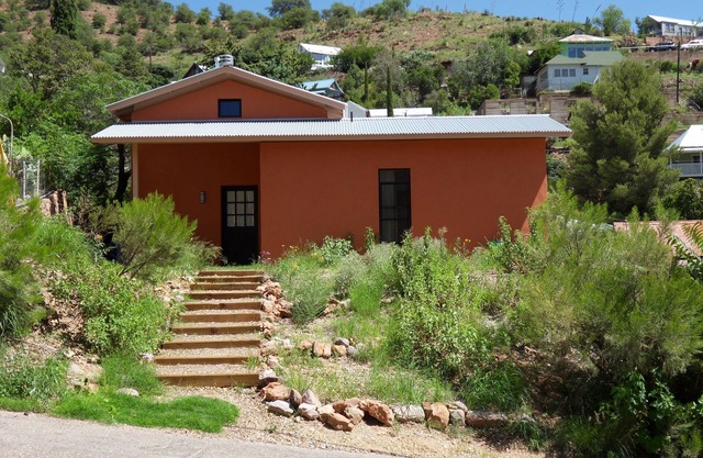 Modernes Haus in der historischen Altstadt von Bisbee