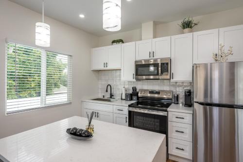 Modern home near Downtown San Diego