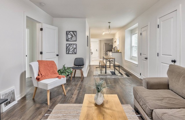 Modern home with 4 Bed + Workspace