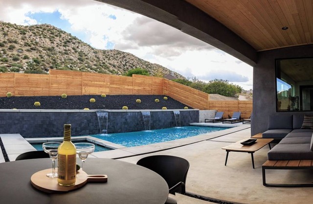 Modern Home with Pool & Spa-walk to Pionertown