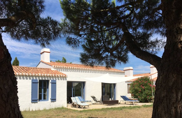 Modernes Haus Barbâtre, Ile de Noirmoutier, in Strandnähe