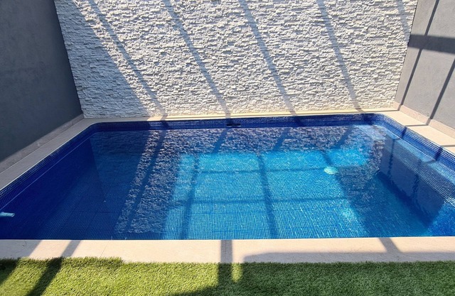 Modern House with Private Pool and Large Spaces in Manzanillo