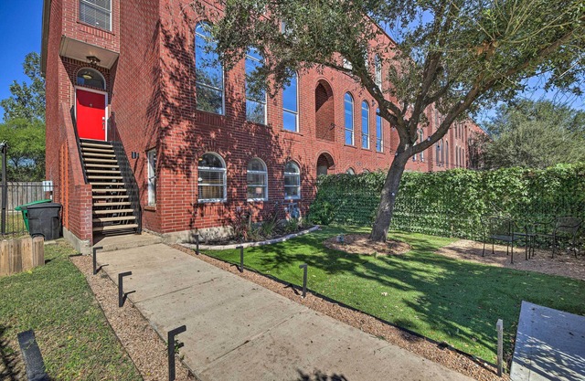 Modern Houston Gem: 1 Mi to Minute Maid Park!