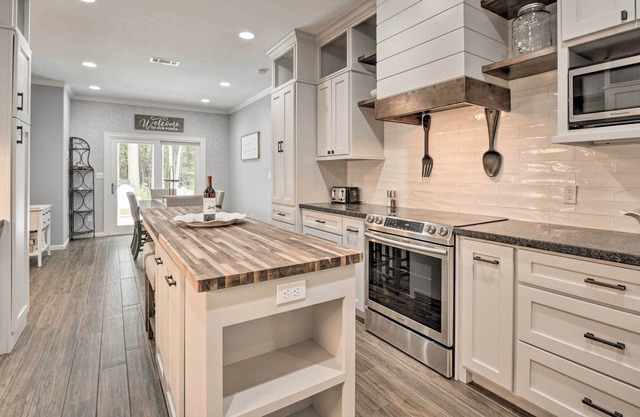 Modern Hunstville Home ~ 3 Miles to Main Street!