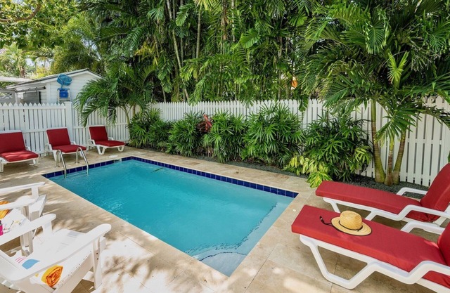 **MODERN IN THE MEADOWS @ THE MEADOWS** Chic Private Home & Pool + LAST KEY SERV