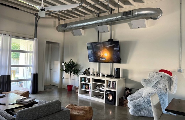 Modern Industrial 3-bedroom pet friendly work space near Women’s Hospital