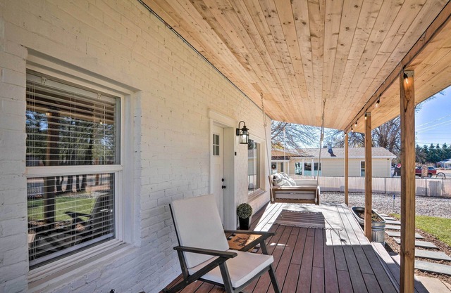Modern Kanab Home: Fire Pit, Red Rock Views!