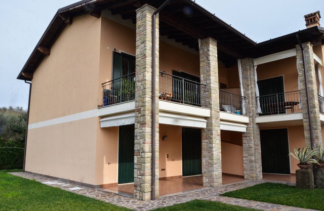 MODERNE GARDASEE WOHNUNG + POOL