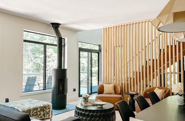 Modern Lake House on White Lake