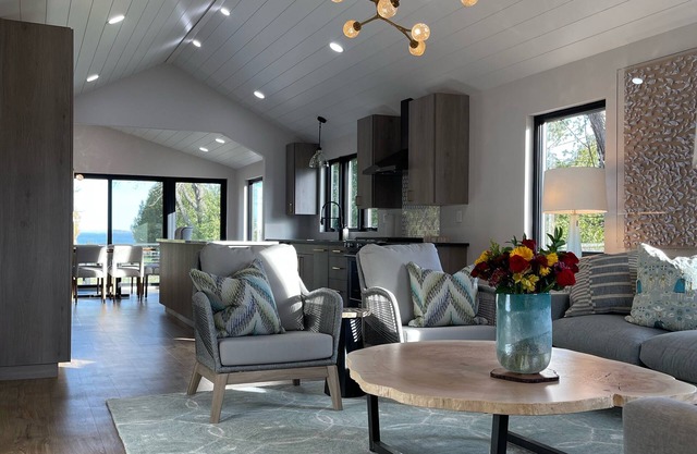 Modern Lake house on Lake winnebago