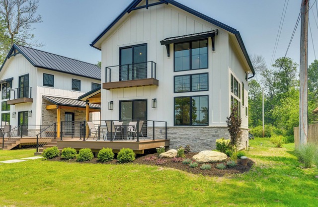 Modern Lake Ontario Escape w/ Beach Access!