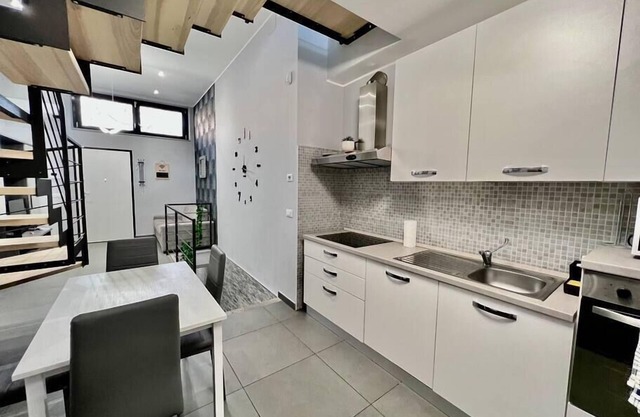 Modern Loft with Jacuzzi[30m meter].