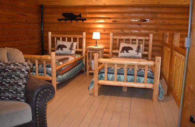 Modern log cabin with a cozy feel along the Clearwater River