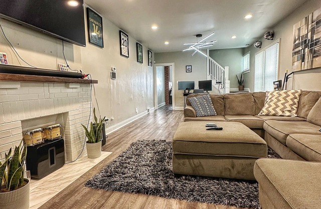 Modern Luxe 3BR/1BA with Bar