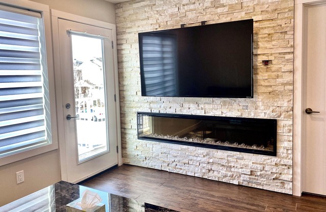 Modern & Luxurious Private Suite in Regina