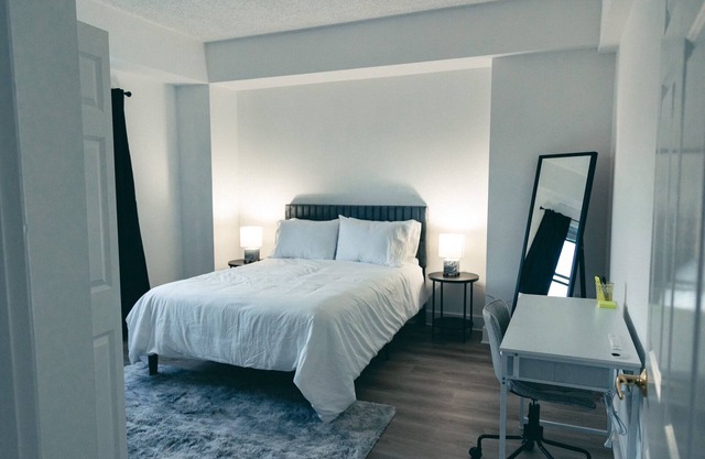 Modern Luxury 1BR Stamford Getaway