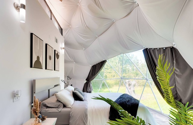 'Modern Luxury' Geodome w/ Private Deck!