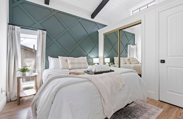 Modern Luxury in The Lower Avenues + Mountain Views