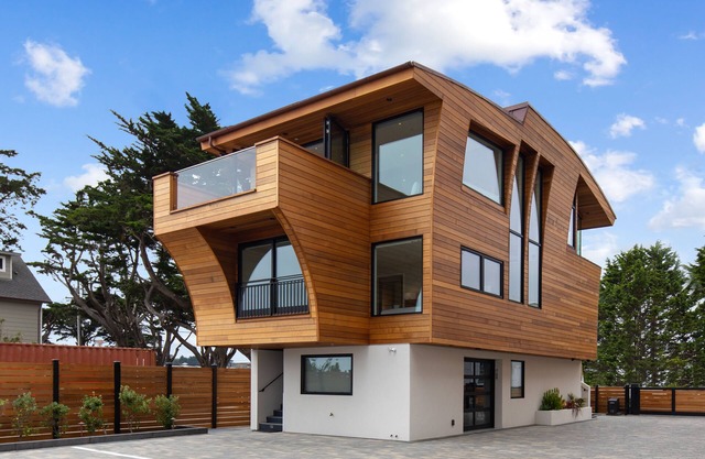 Modern Luxury Ocean Front Home