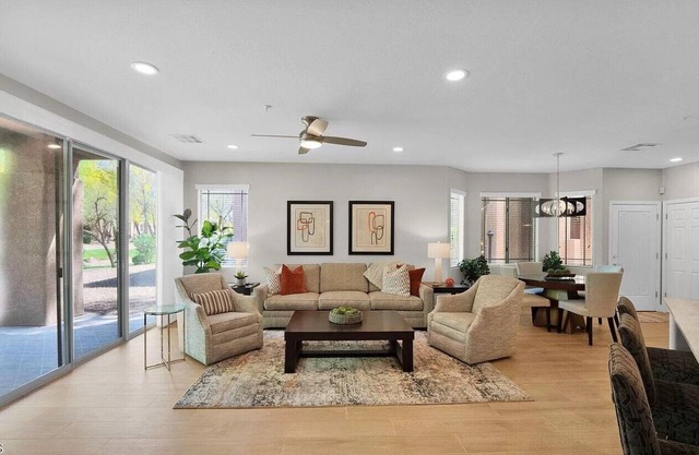 Modern Luxury Resort Style 3 BR Condo in Scottsdale - Newly Renovated