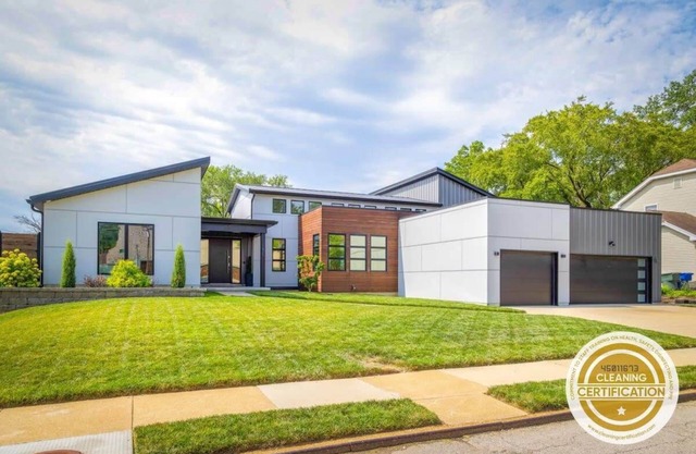 Modern Luxury w/Saltwater Pool / ABODEbucks