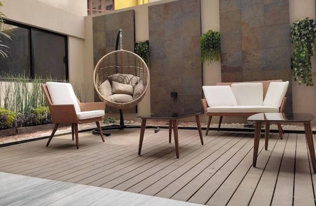 Modern Meets Metal: Industrial Elegance Defined in Every Corner's Craft.