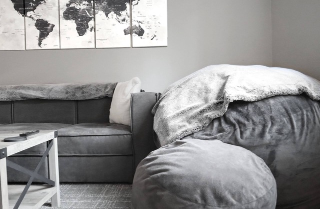 Modern Mid-Town Coeur d'Alene Apartment