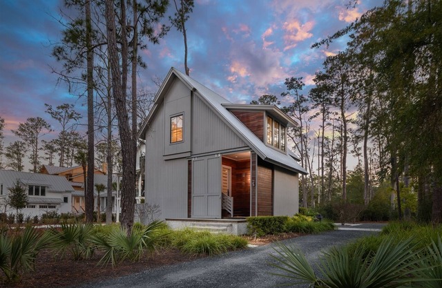 Modern Moreland in Palmetto Bluff, für bis zu 8 Personen, bietet Golf und Fahrräder!