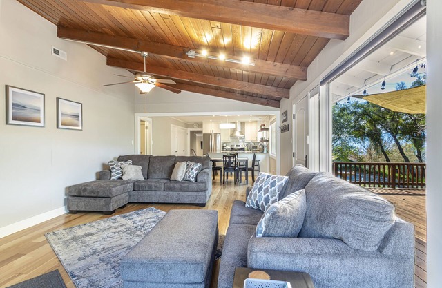 Modern Mountain home close to Yosemite S. entrance & Bass Lake.