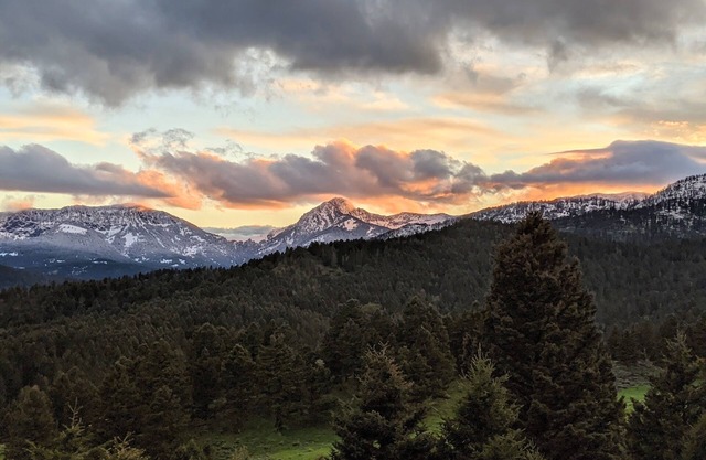 Modern Mountain Home w/ Stunning Mountain Views. The best of what SW Montana!