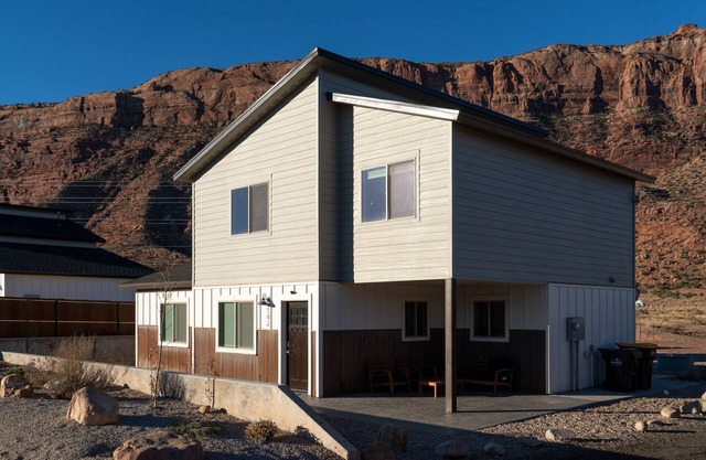 BRANDNEUES Haus mit Bergblick und privatem Whirlpool!