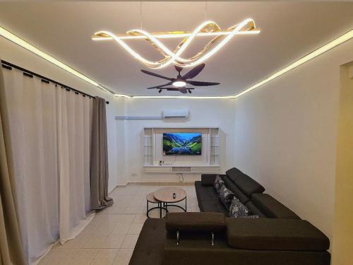 Modern Nilai Homestay at Nilai, USIM, INTI, Mila University, Aurelius Hospital, Aminah Event Hall, Sepang F1, KLIA