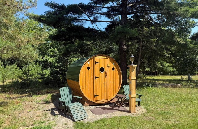 Moderne Hütte am privaten See - Northwoods Entspannung!