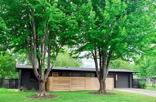 Modern on the Rocks - In the Heart of Wine Country