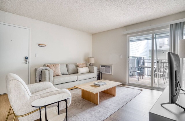 Modern Palo Alto 1BR w/ Gym, Pool & W/D, nr Stanford, by Blueground