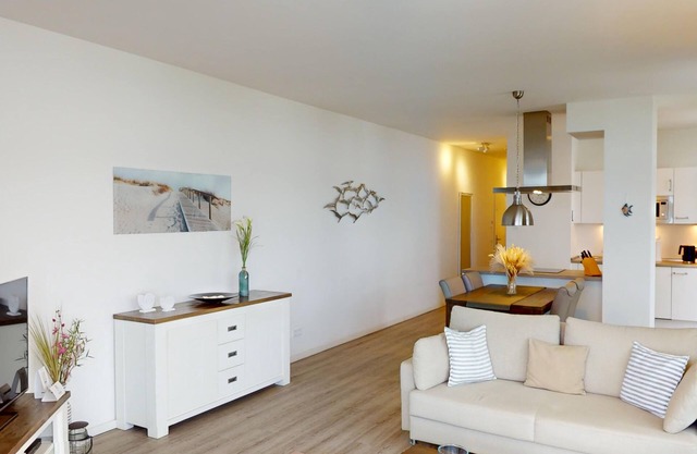 Modernes Penthouse-Apartment in direkter Strandnähe mit Meerblick