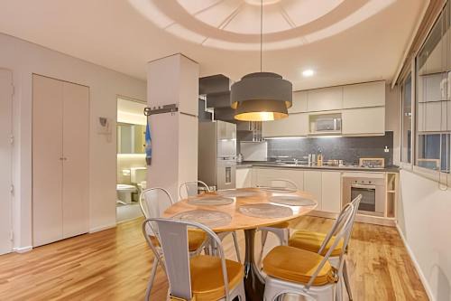 Moderno Penthouse con Terraza y Parrilla Privada