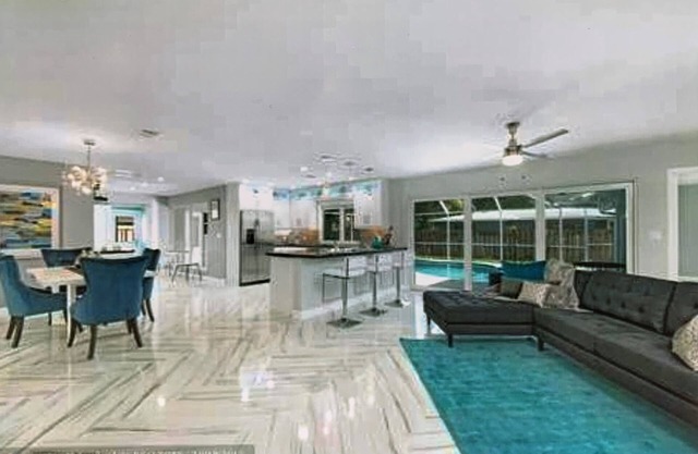 Modernes, komplett renoviertes Privathaus mit beheiztem Pool