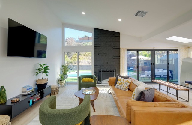 Modern Retreat w/Outdoor Oasis in San Diego