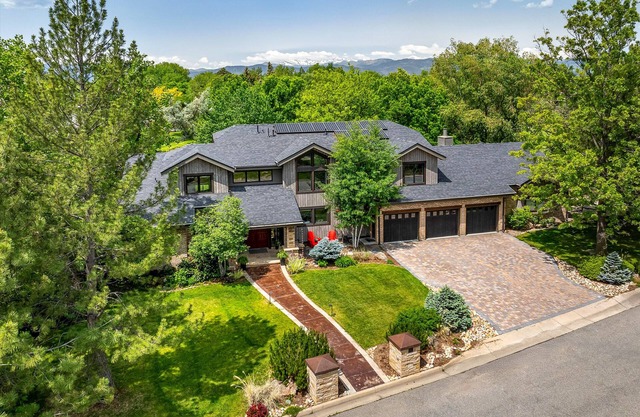 Modern Retreat with Hot Tub & Golf Views
